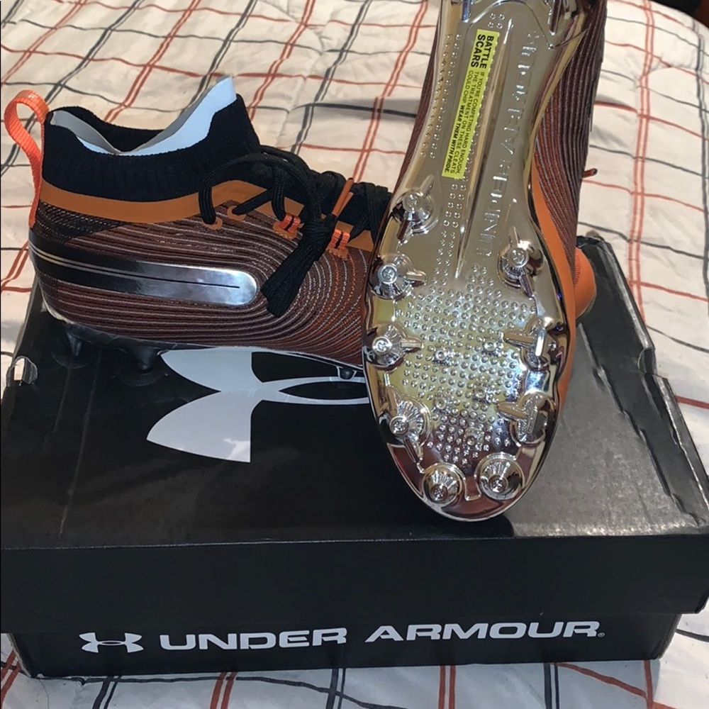 Under Armour UA Spotlight MC Football Cleats